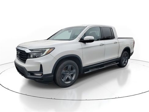 Used 2023 Honda Ridgeline RTL-E image 3