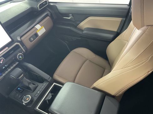 New 2026 Toyota 4Runner Limited AWD/4WD image 22
