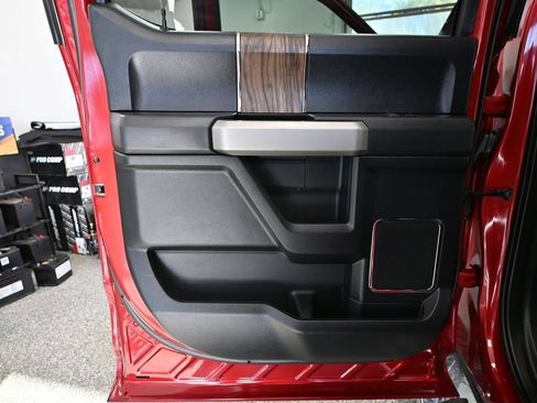 Used 2019 Ford F150 Lariat w/ Equipment Group 502A Luxury AWD/4WD image 38
