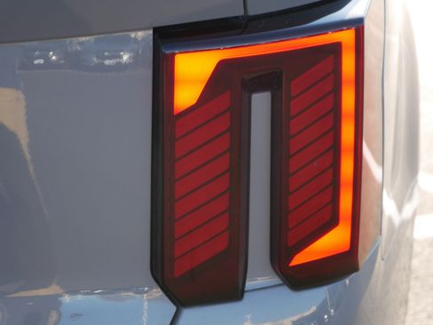 Used 2024 Kia Sorento SX Prestige image 17