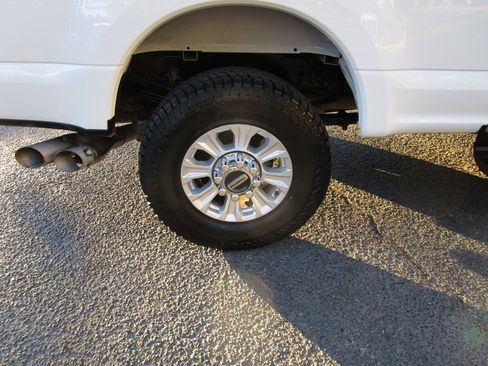 Used 2021 Ford F250 XL w/ STX Appearance Package image 23