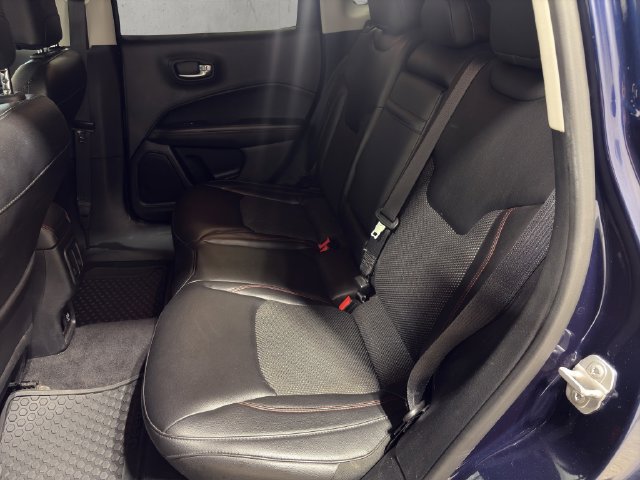Used 2018 Jeep Compass Trailhawk w/ Cold Weather Group AWD/4WD image 25