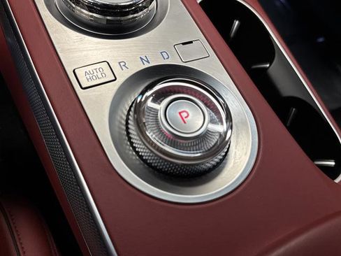 Used 2025 Genesis GV70 2.5T w/ Sport Prestige Package image 22