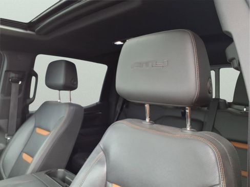 Used 2022 GMC Sierra 1500 AT4 w/ AT4 Premium Package image 18