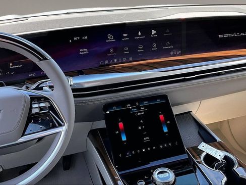 New 2026 Cadillac Escalade Platinum Luxury w/ LPO, Floor Liner Package AWD/4WD image 7
