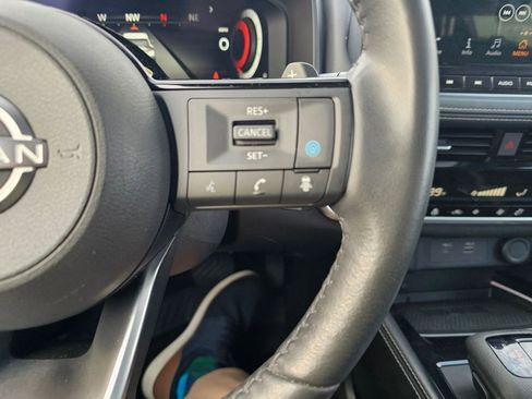 Used 2023 Nissan Rogue Platinum image 23