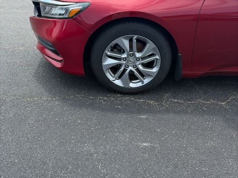 Used 2018 Honda Accord LX image 5