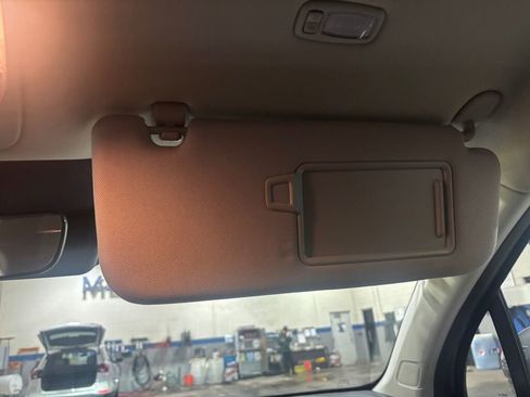 Used 2024 Kia Sorento LX image 28