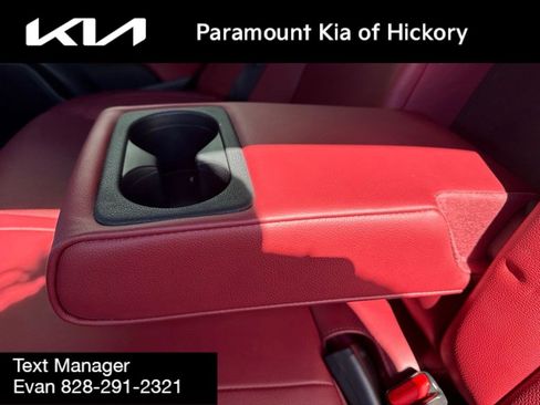 Used 2019 Kia Stinger GT1 AWD/4WD image 14