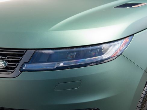 Used 2025 Land Rover Range Rover Sport Dynamic SE AWD/4WD image 19