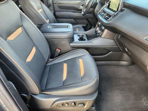Used 2022 GMC Yukon AT4 AWD/4WD image 11