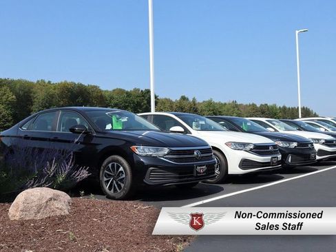 Used 2025 Subaru Outback Premium AWD/4WD image 36