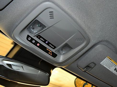 Used 2023 Chevrolet Malibu LT image 25