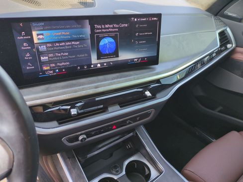 Certified 2024 BMW X7 M60i w/ Executive Package AWD/4WD image 23