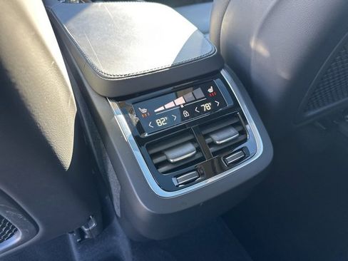 Certified 2024 Volvo XC90 B6 Plus w/ Protection Package Premier image 15