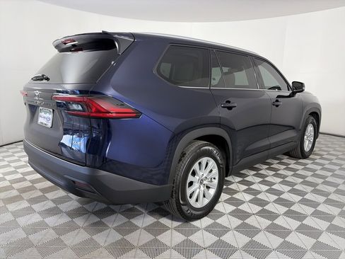 Used 2025 Toyota Grand Highlander FWD image 7
