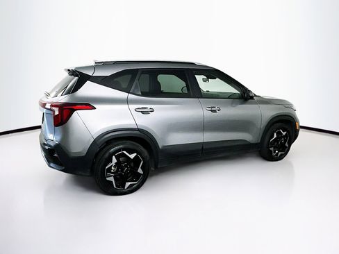 Used 2025 Kia Seltos S image 10