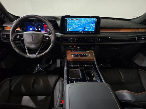 New 2026 Lincoln Aviator Black Label w/ Jet Appearance Package image 35