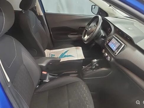 Used 2022 Nissan Kicks S FWD image 10