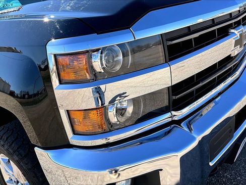 Used 2019 Chevrolet Silverado 2500 LTZ w/ Duramax Plus Package AWD/4WD image 28