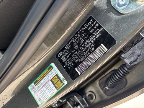 Used 2025 Hyundai Elantra SEL image 30