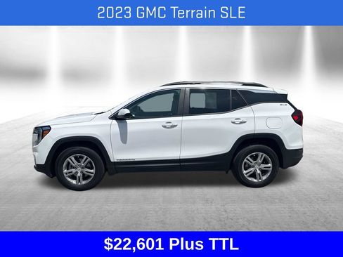 Used 2023 GMC Terrain SLE w/ Driver Convenience Package AWD/4WD image 2