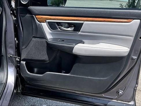 Used 2020 Honda CR-V Touring image 27