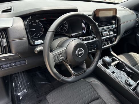 Used 2024 Nissan Pathfinder Rock Creek AWD/4WD image 21