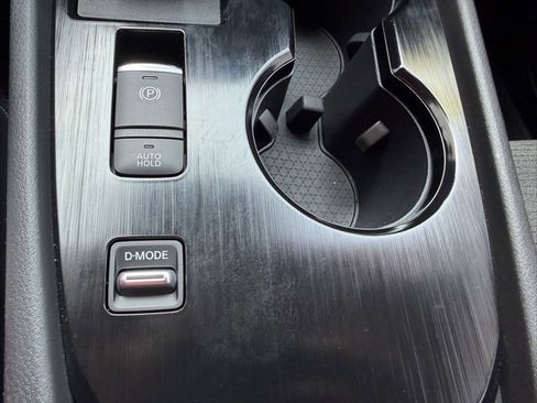 Certified 2023 Nissan Rogue SV image 24