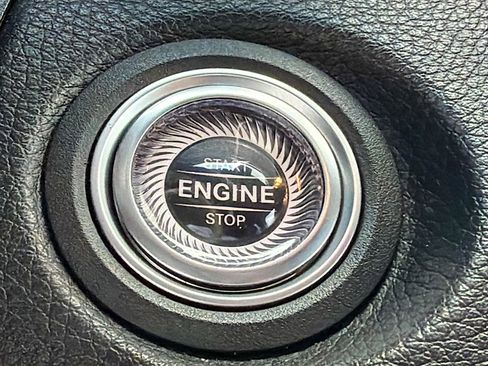 Used 2021 Mercedes-Benz GLC 300 image 35