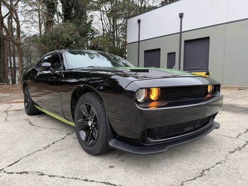 Used 2016 Dodge Challenger SXT w/ Sound Group image 12