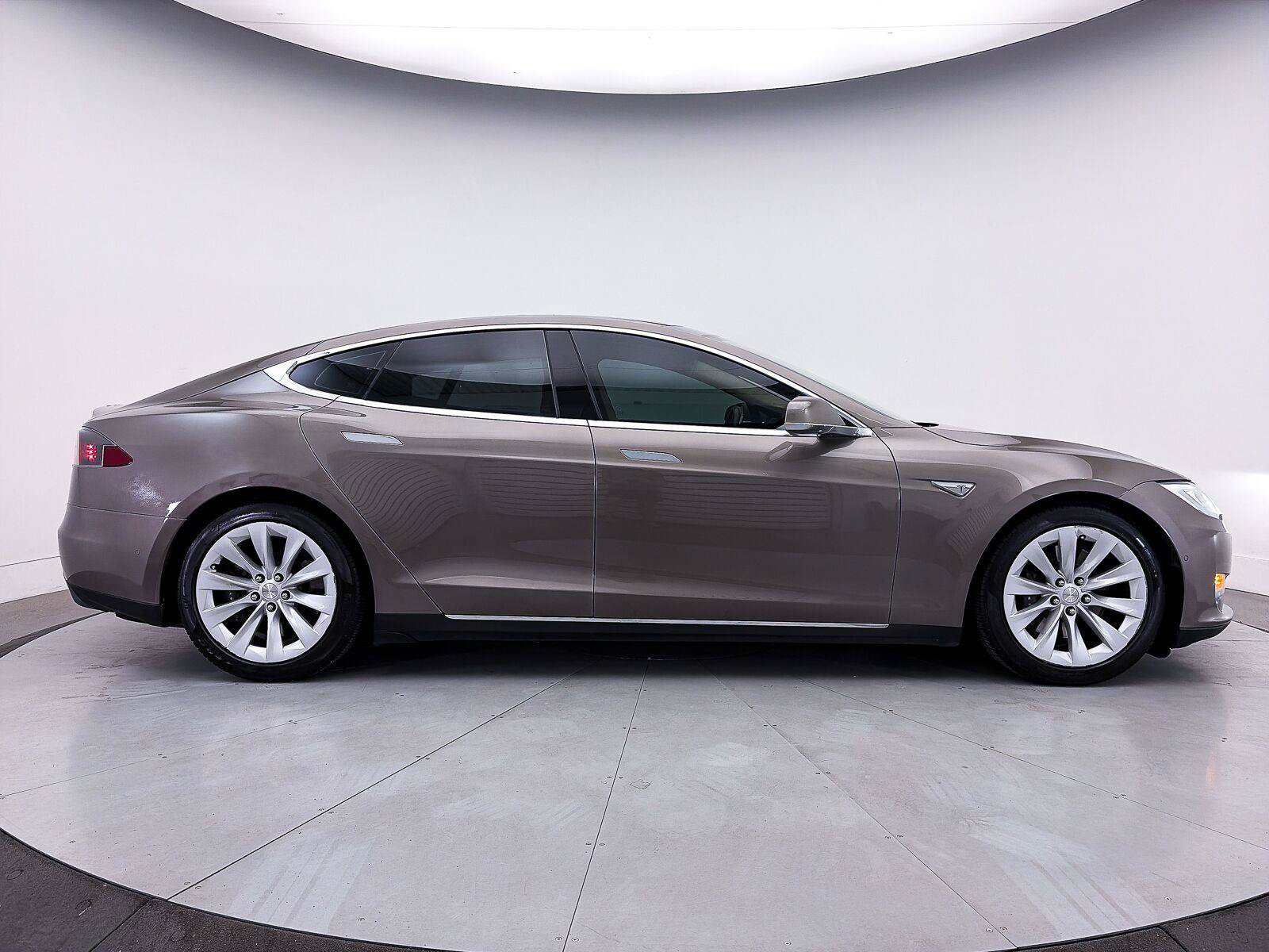 Used 2016 Tesla Model S 90D AWD/4WD image 31