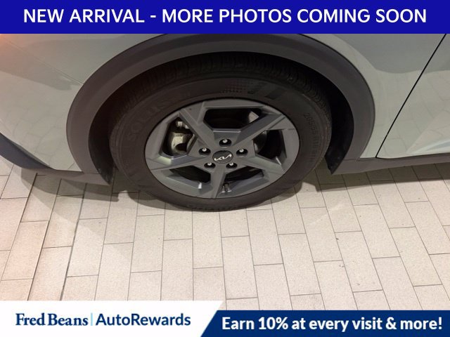 Used 2025 Kia K4 FWD image 4