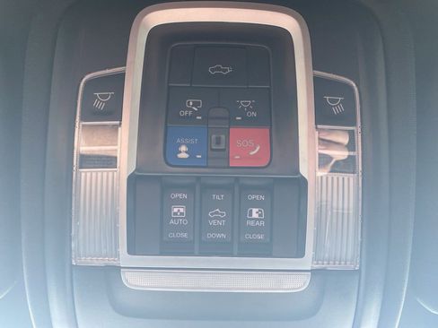 Used 2023 RAM 2500 Limited w/ Night Edition image 34