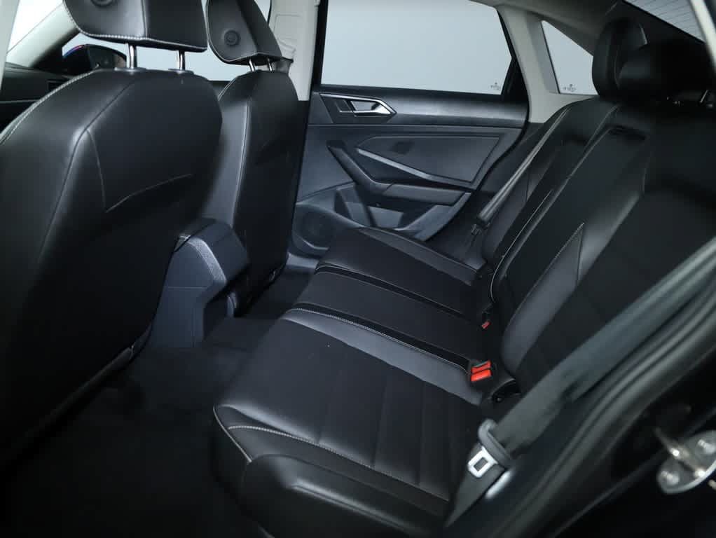 Used 2024 Volkswagen Jetta SE FWD image 14