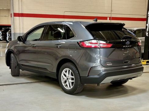 Used 2024 Ford Edge SEL image 2
