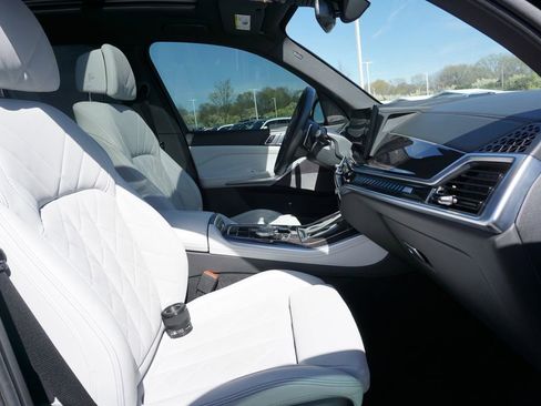 Used 2024 BMW X5 M60i w/ Climate Comfort Package image 27