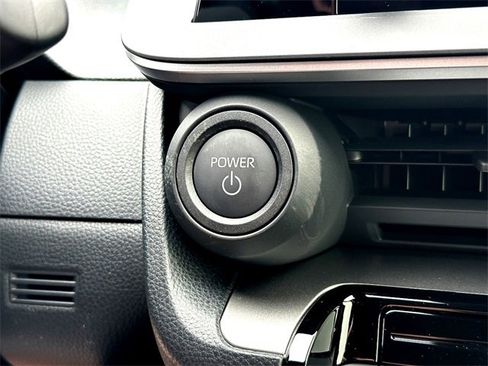 New 2026 Toyota Prius LE image 14