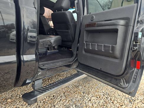 Used 2015 Ford F450 Platinum w/ Platinum Package image 22