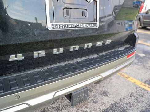 Used 2026 Toyota 4Runner Limited AWD/4WD image 11