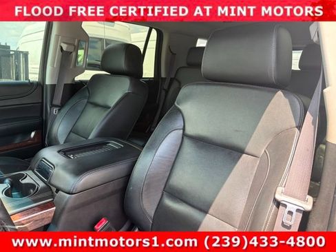 Used 2017 GMC Yukon SLT AWD/4WD image 25