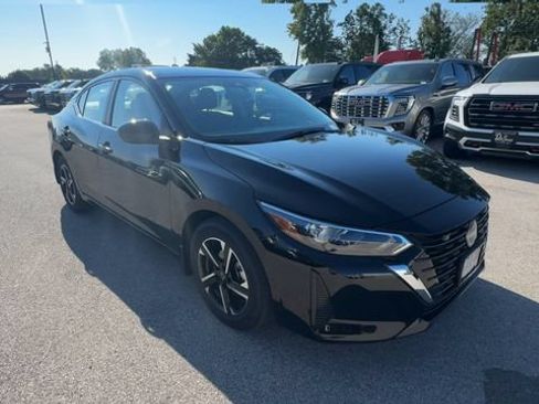 Used 2025 Nissan Sentra SV w/ All-Weather Package FWD image 3