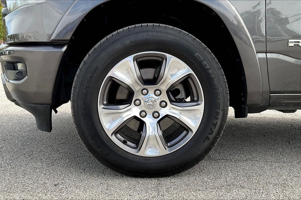 Used 2021 RAM 1500 Laramie w/ Sport Appearance Package AWD/4WD image 29