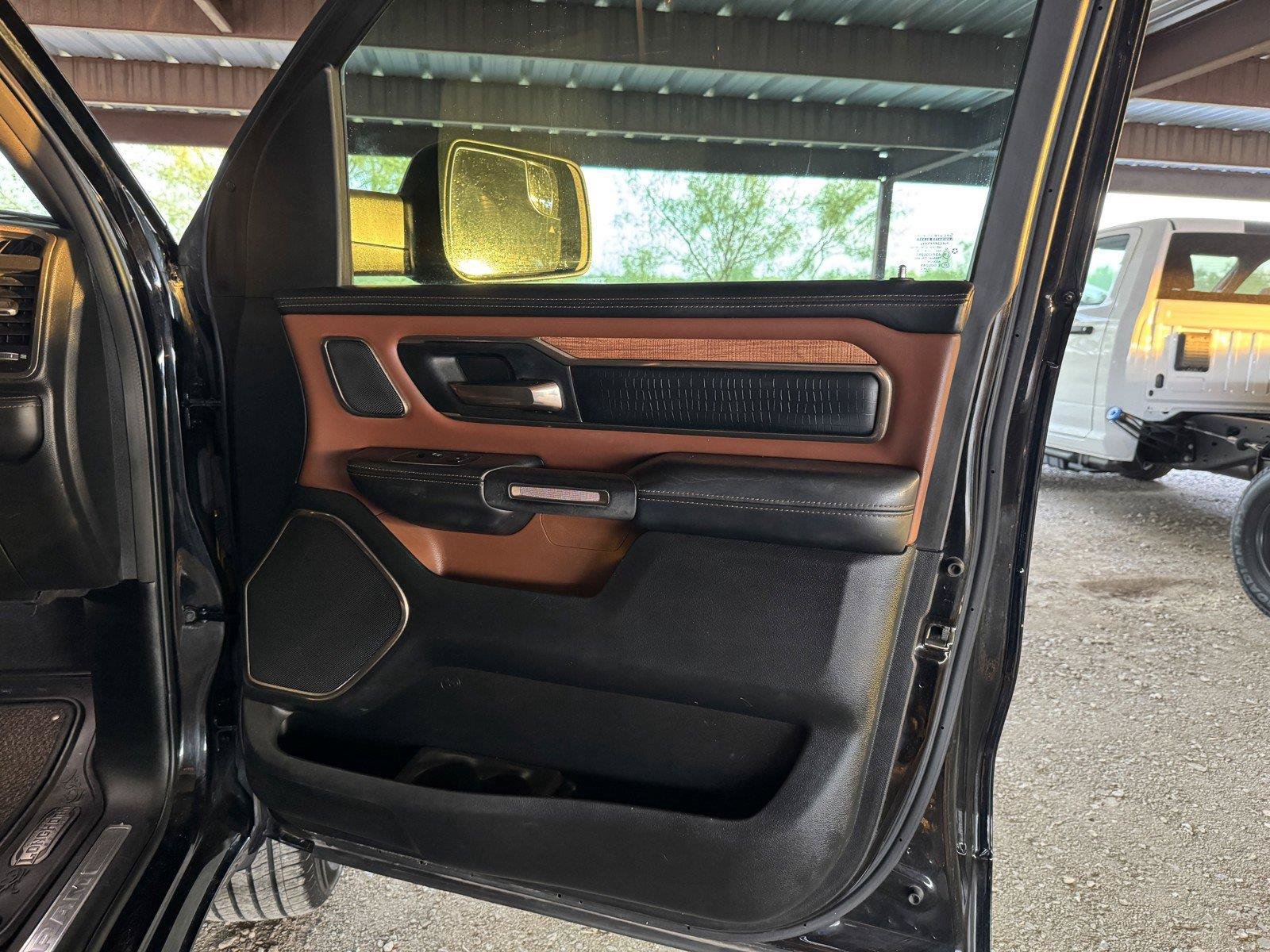 Used 2022 RAM 1500 Limited AWD/4WD image 39