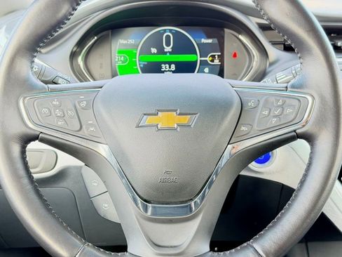 Used 2020 Chevrolet Bolt LT image 30