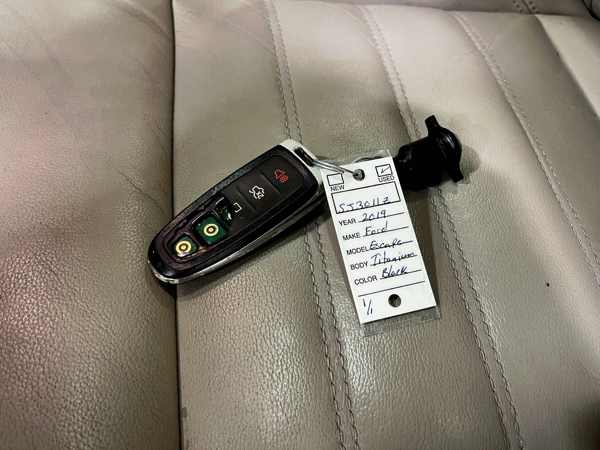 Used 2019 Ford Escape Titanium FWD image 37