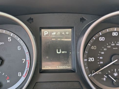 Used 2017 Hyundai Santa Fe Sport AWD/4WD image 14
