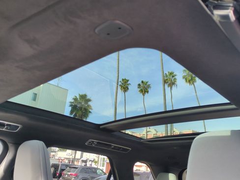 New 2026 Land Rover Range Rover Sport SV image 24