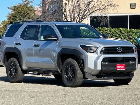 Used 2026 Toyota 4Runner SR5 AWD/4WD image 10