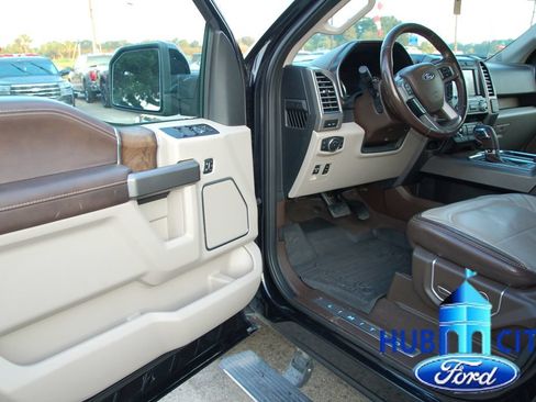 Used 2020 Ford F150 Limited w/ Trailer Tow Package AWD/4WD image 11